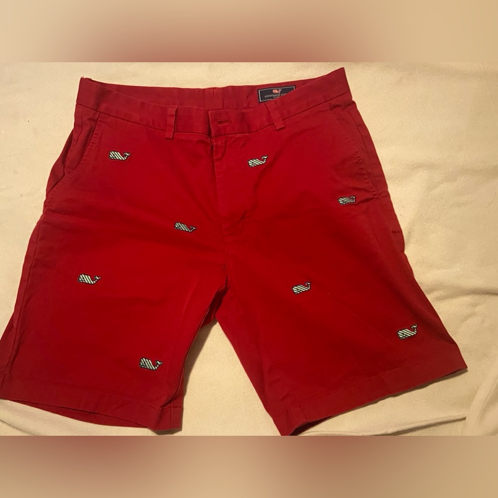 Vineyard Vines shorts- red size 33